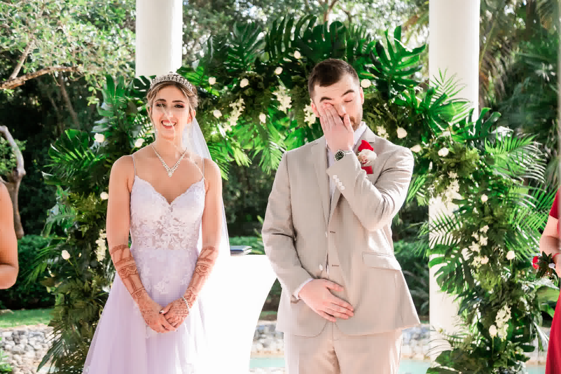Wedding photography: traditional featured portfolio by Xavier Bau Weddings