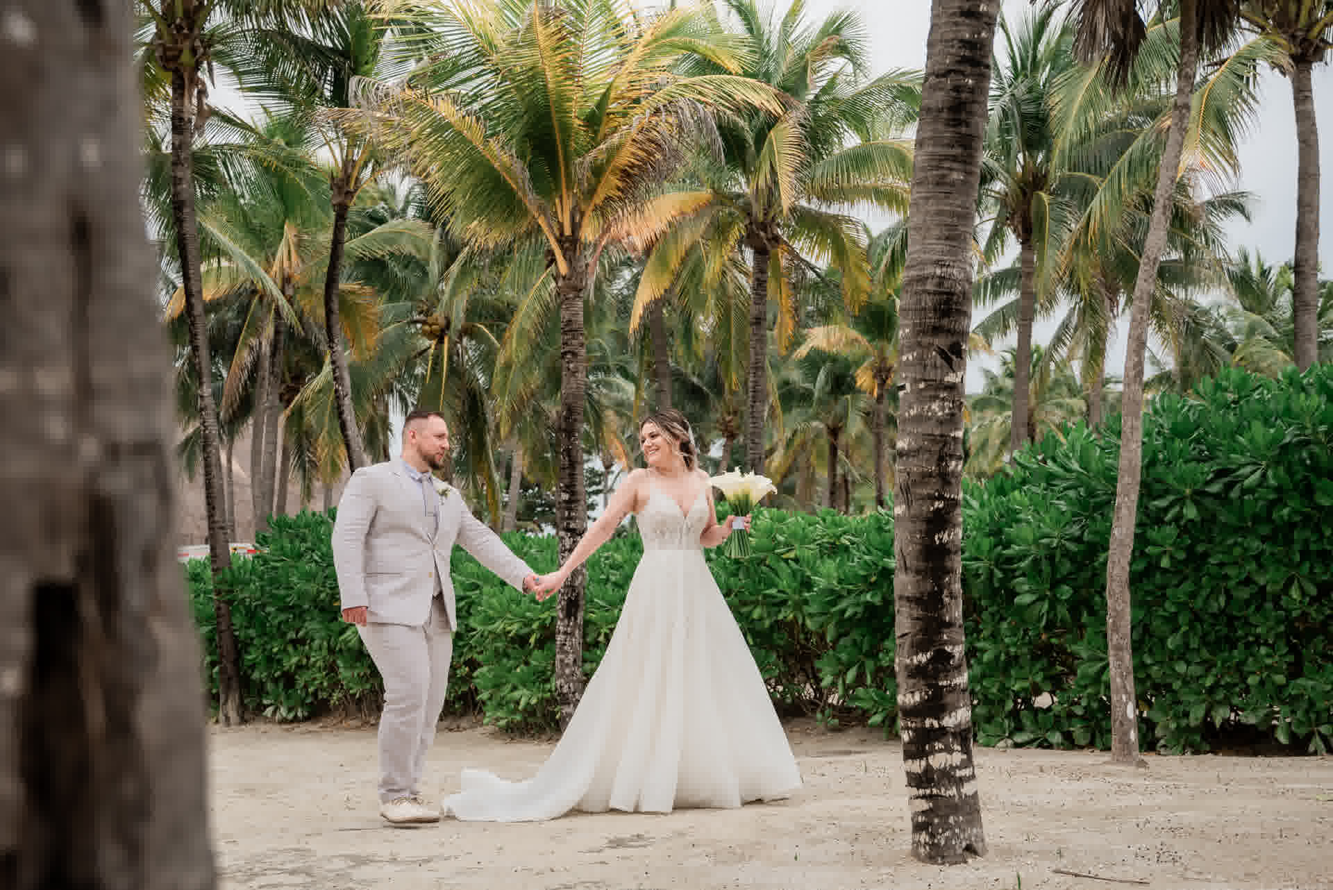 Wedding photography: traditional featured portfolio by Xavier Bau Weddings
