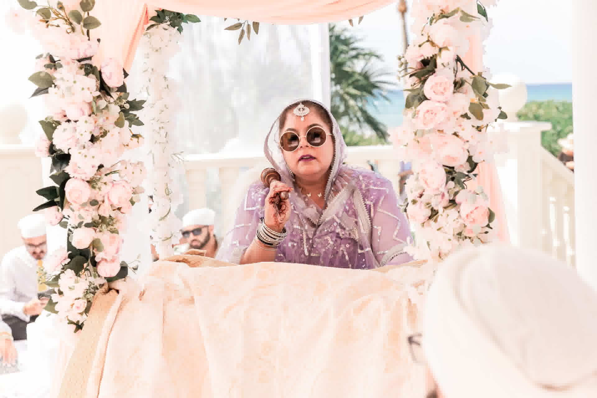 Wedding photography: sikh ceremony at a Cancun wedding by Xavier Bau