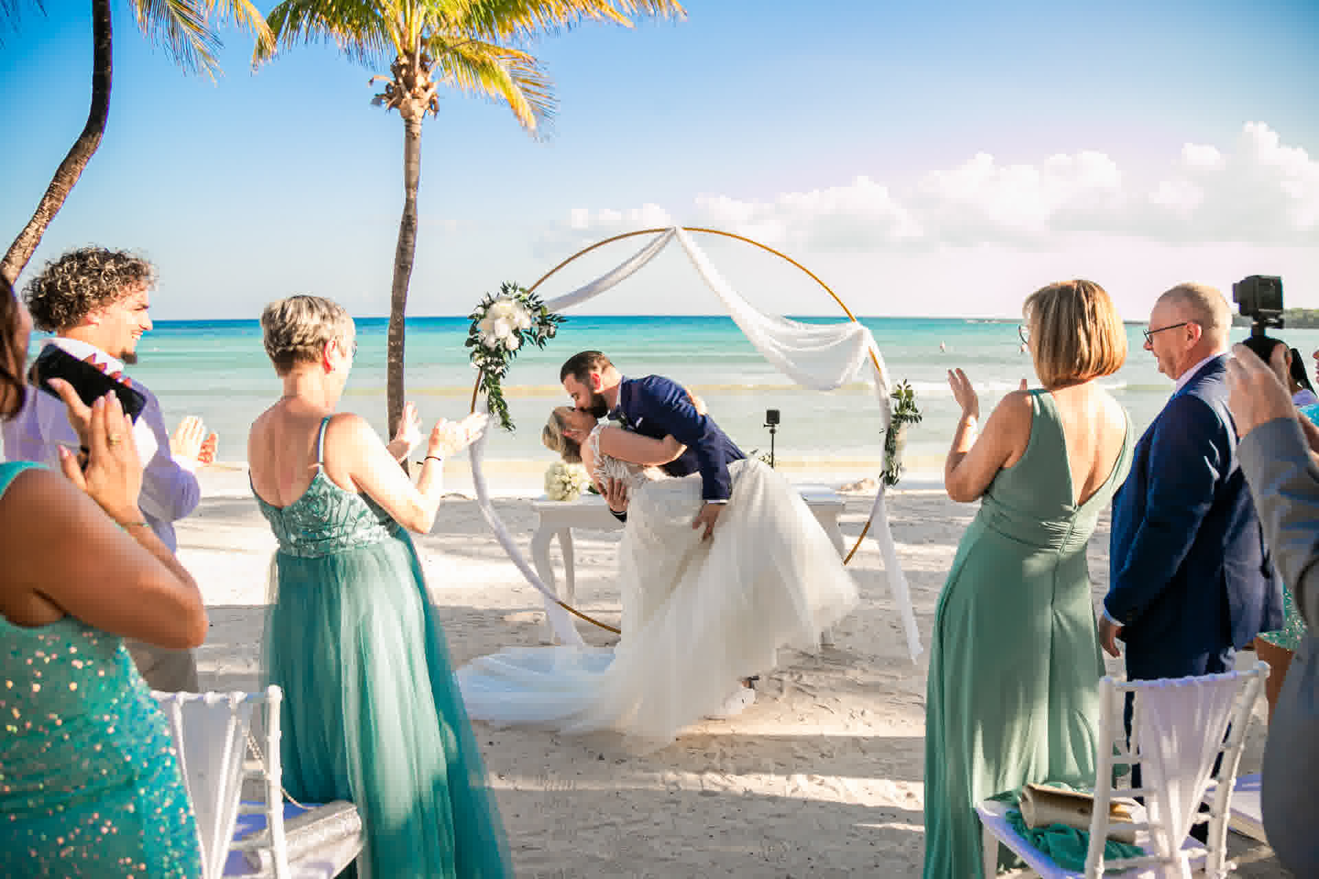 Wedding photography: traditional couple portraits at a Cancun wedding by Xavier Bau
